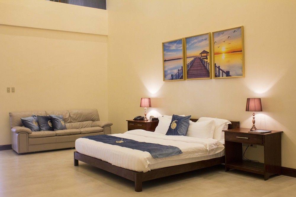 Costa Palawan Resort Puerto Princesa Extérieur photo