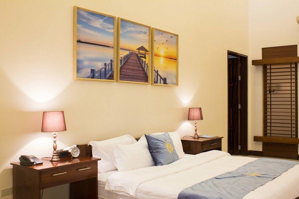 Costa Palawan Resort Puerto Princesa Extérieur photo