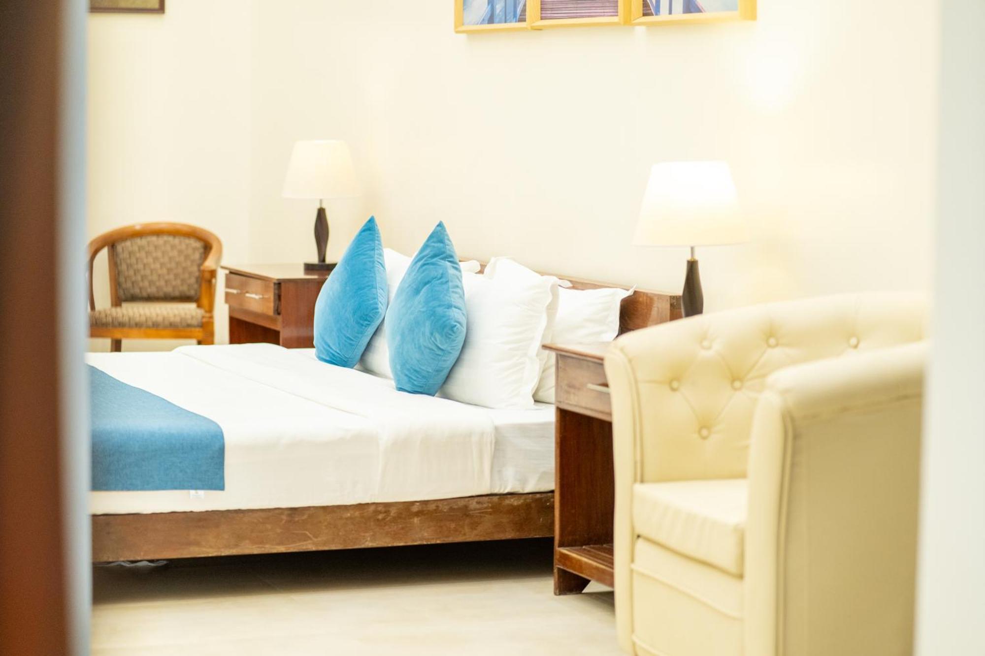 Costa Palawan Resort Puerto Princesa Extérieur photo