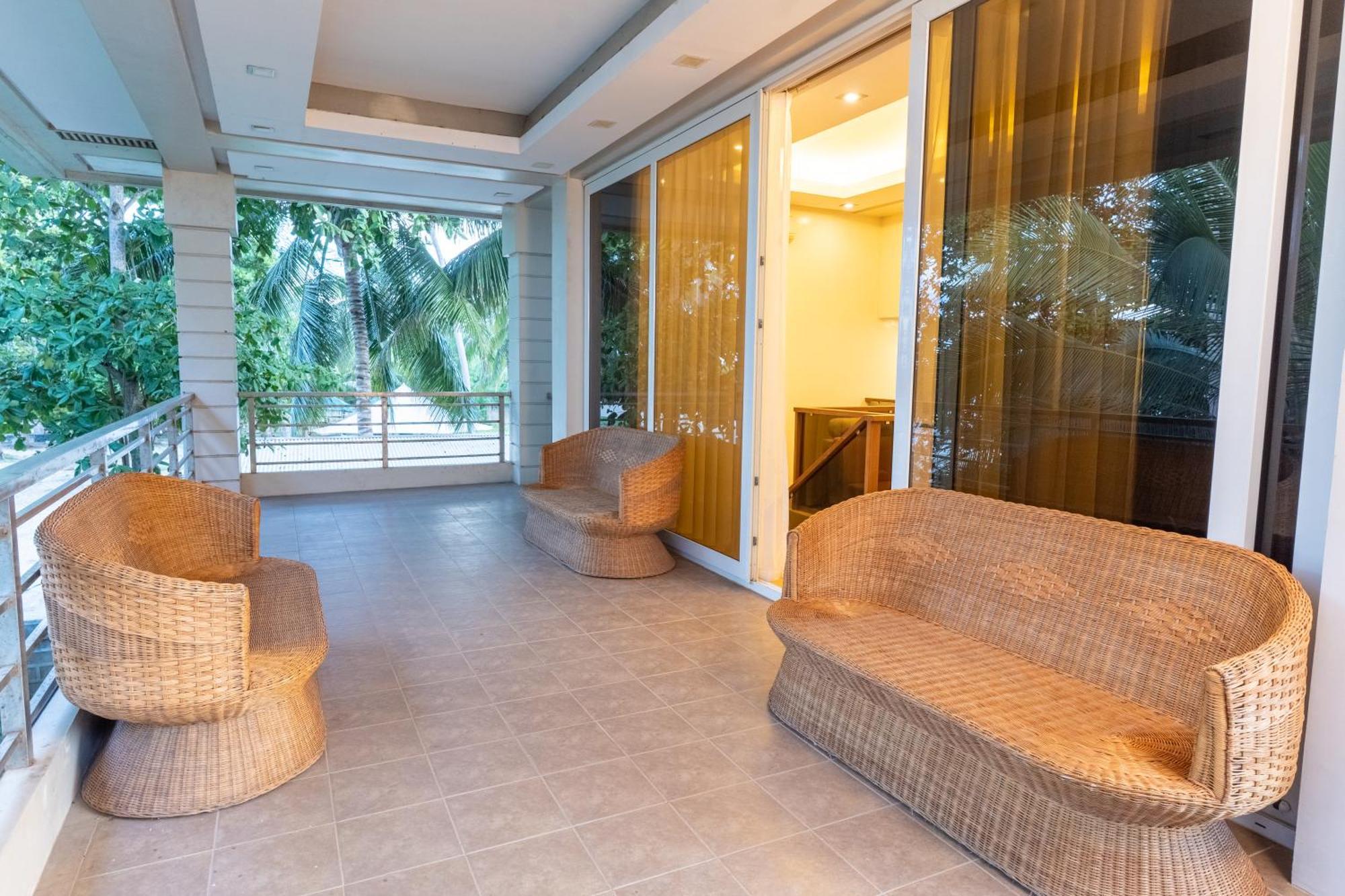Costa Palawan Resort Puerto Princesa Extérieur photo